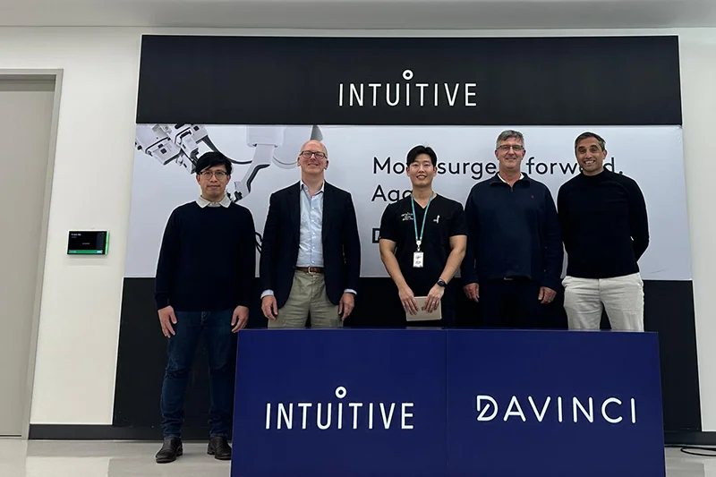Dr Toan Pham Professor Sandy Heriot Mr Ian Hastie and AProf Satish Warrier during their training visit to Korea - Epworth HealthCare